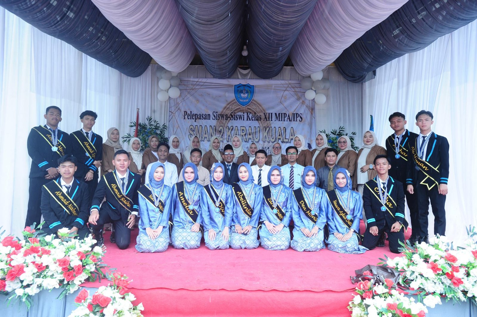 SMAN 2 Karau Kuala Gelar Pelepasan dan Pengukuhan Siswa-siswi Kelas XII